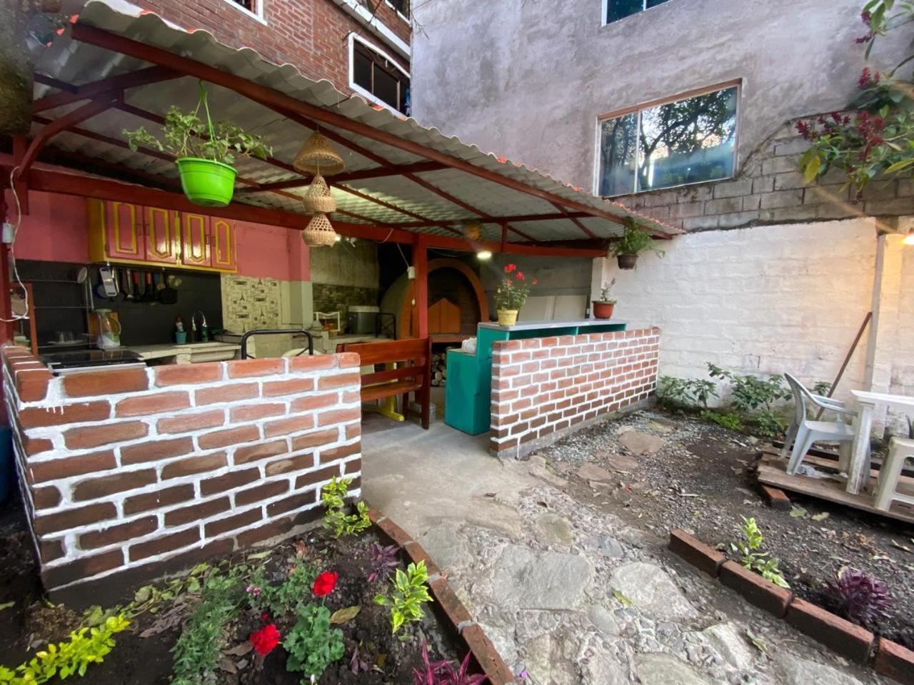 Garden House Hostal Banos  Bagian luar foto