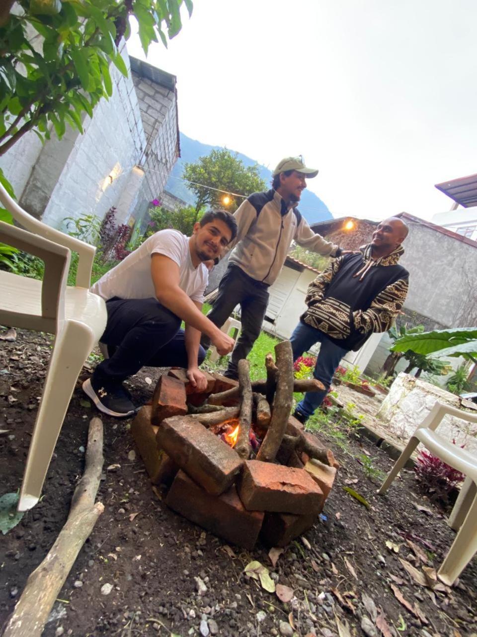 Garden House Hostal Banos  Bagian luar foto