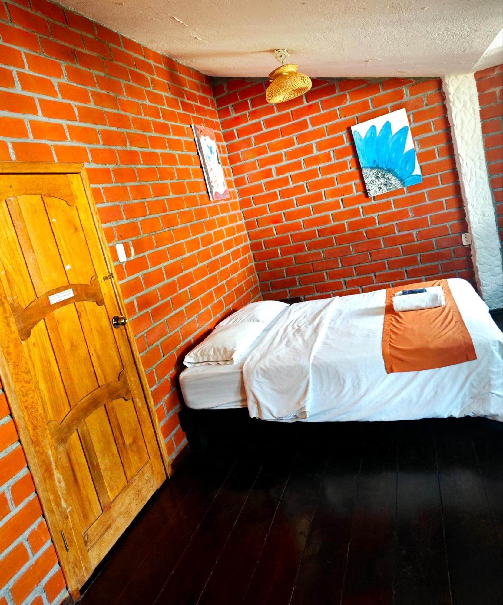 Garden House Hostal Banos  Bagian luar foto